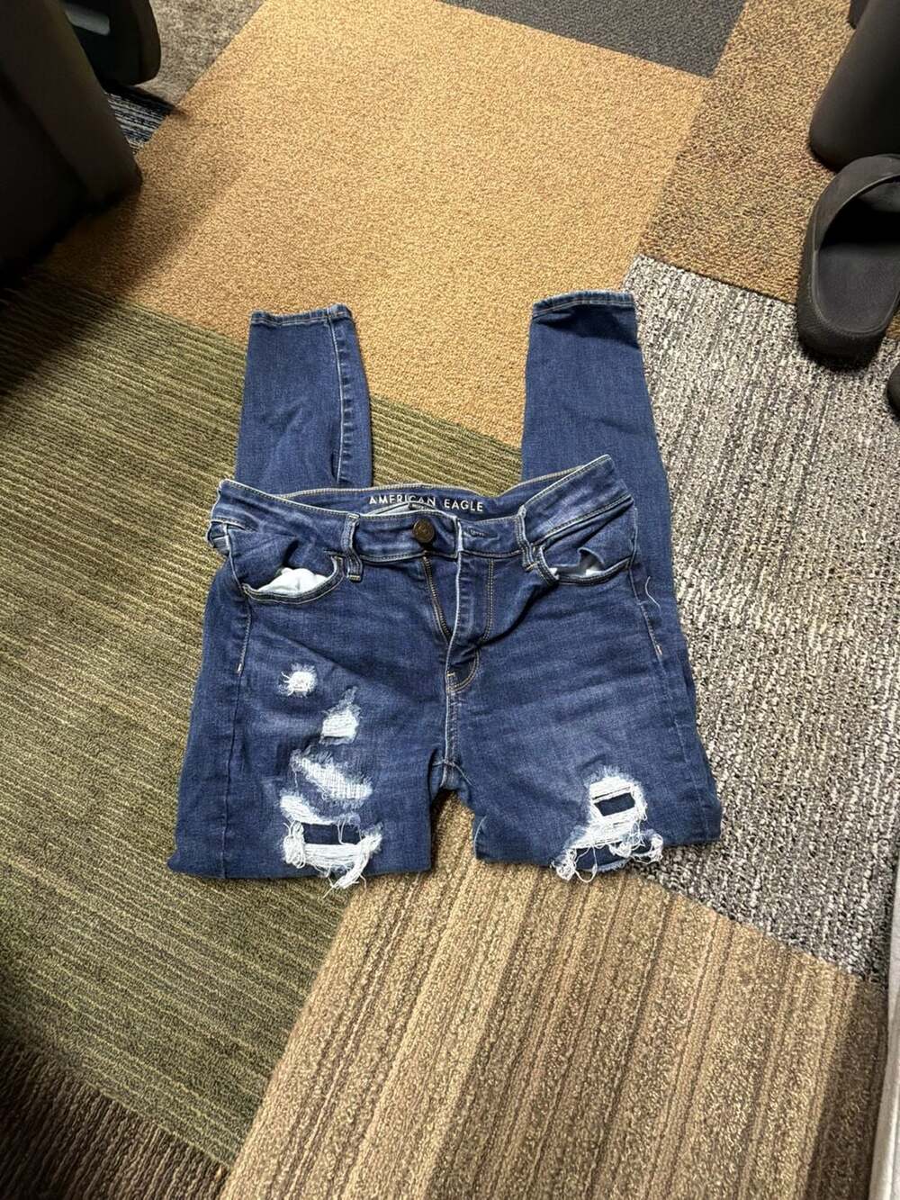 American Eagle Next Level Stretch Distressed Skinny Jeans Size 8 Short